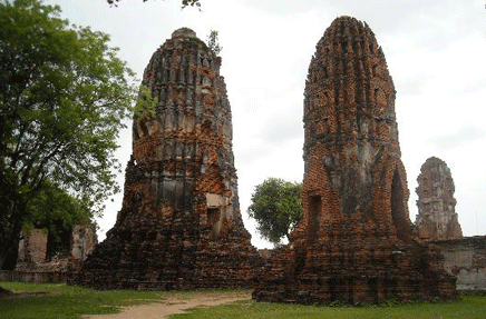 Wat Lokayasutharam a Ayutthaya en Thailande